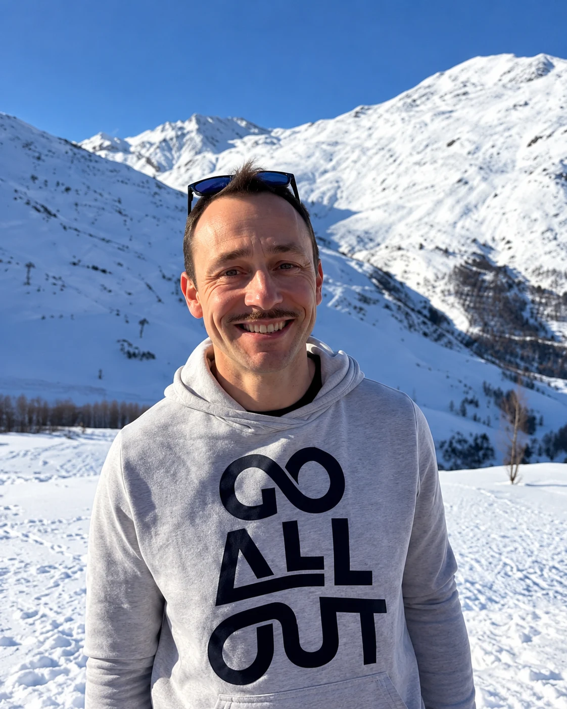 Damien Gezequel, organisateur des escapades gourmandes VAN Eats, à la montagne